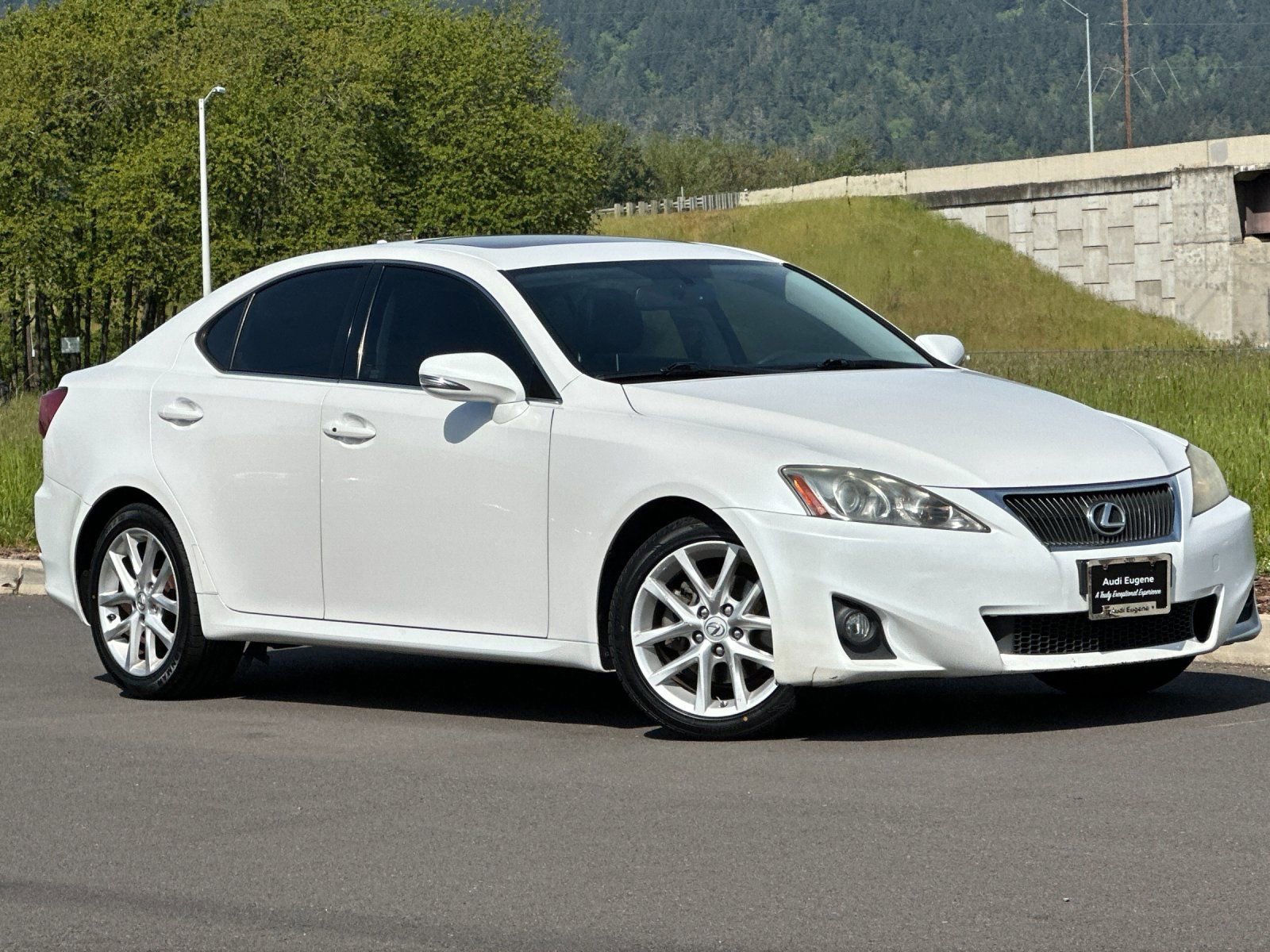 Used 2011 Lexus IS 250 w/ Premium Pkg Value Edition RWD image 1