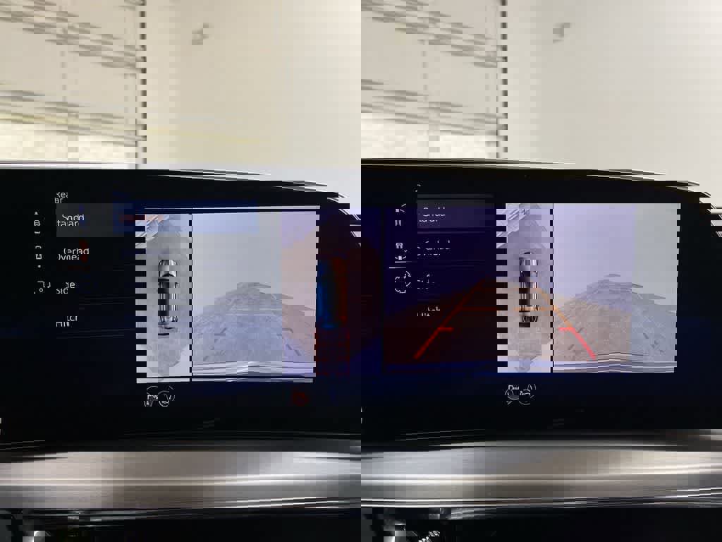 Certified 2025 Cadillac Lyriq Luxury w/ Nappa Leather Package image 25