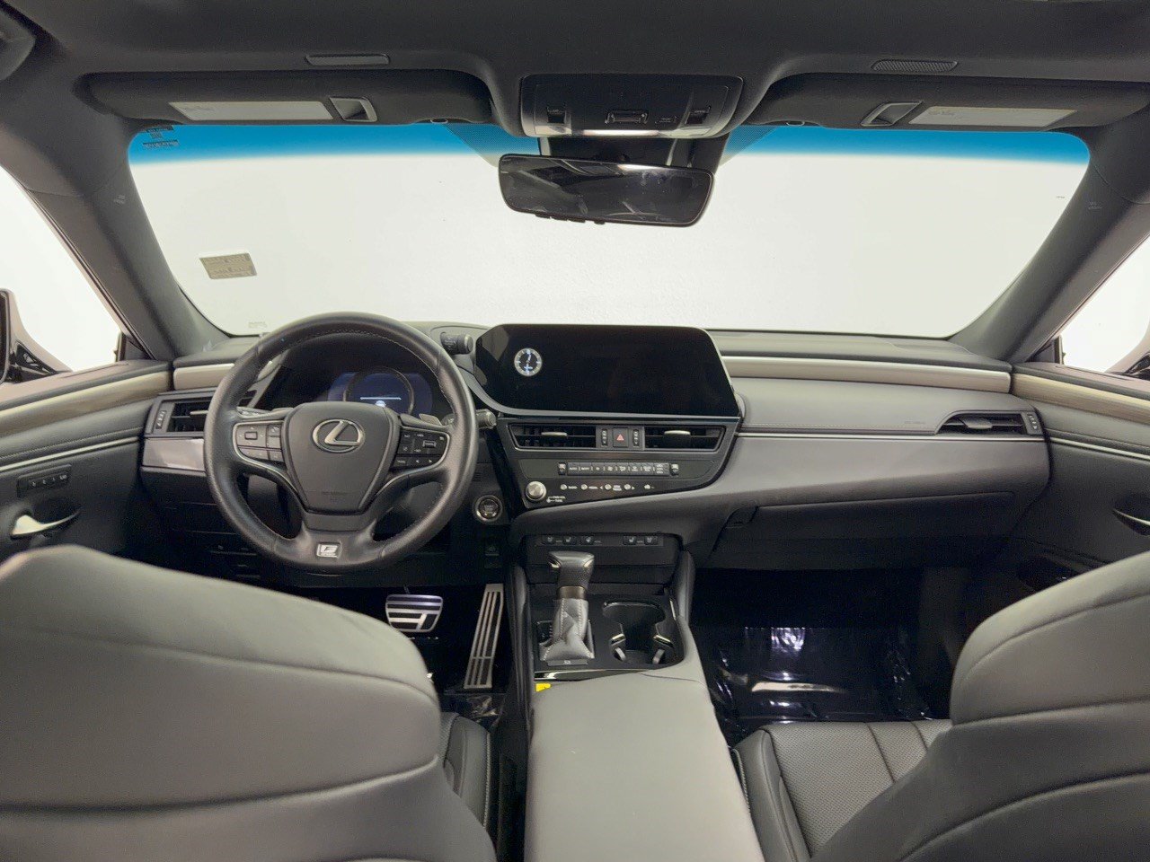 Certified 2024 Lexus ES 350 F Sport w/ Accessory Package (Z2) FWD image 18