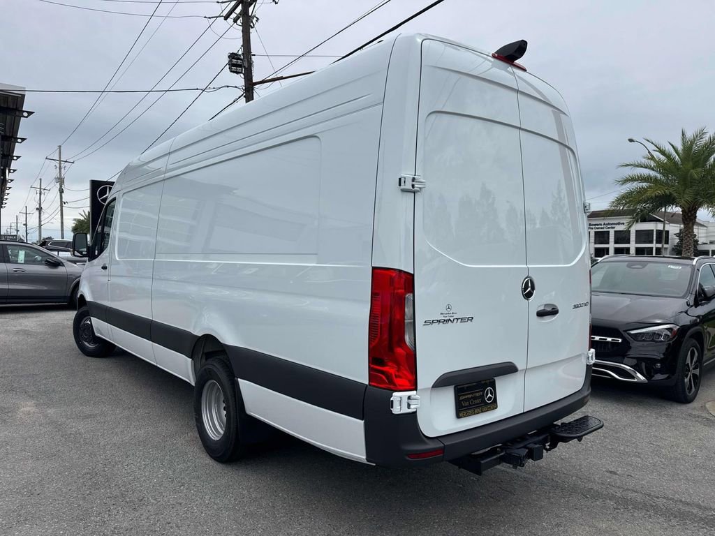 New 2026 Mercedes-Benz Sprinter 3500 image 3