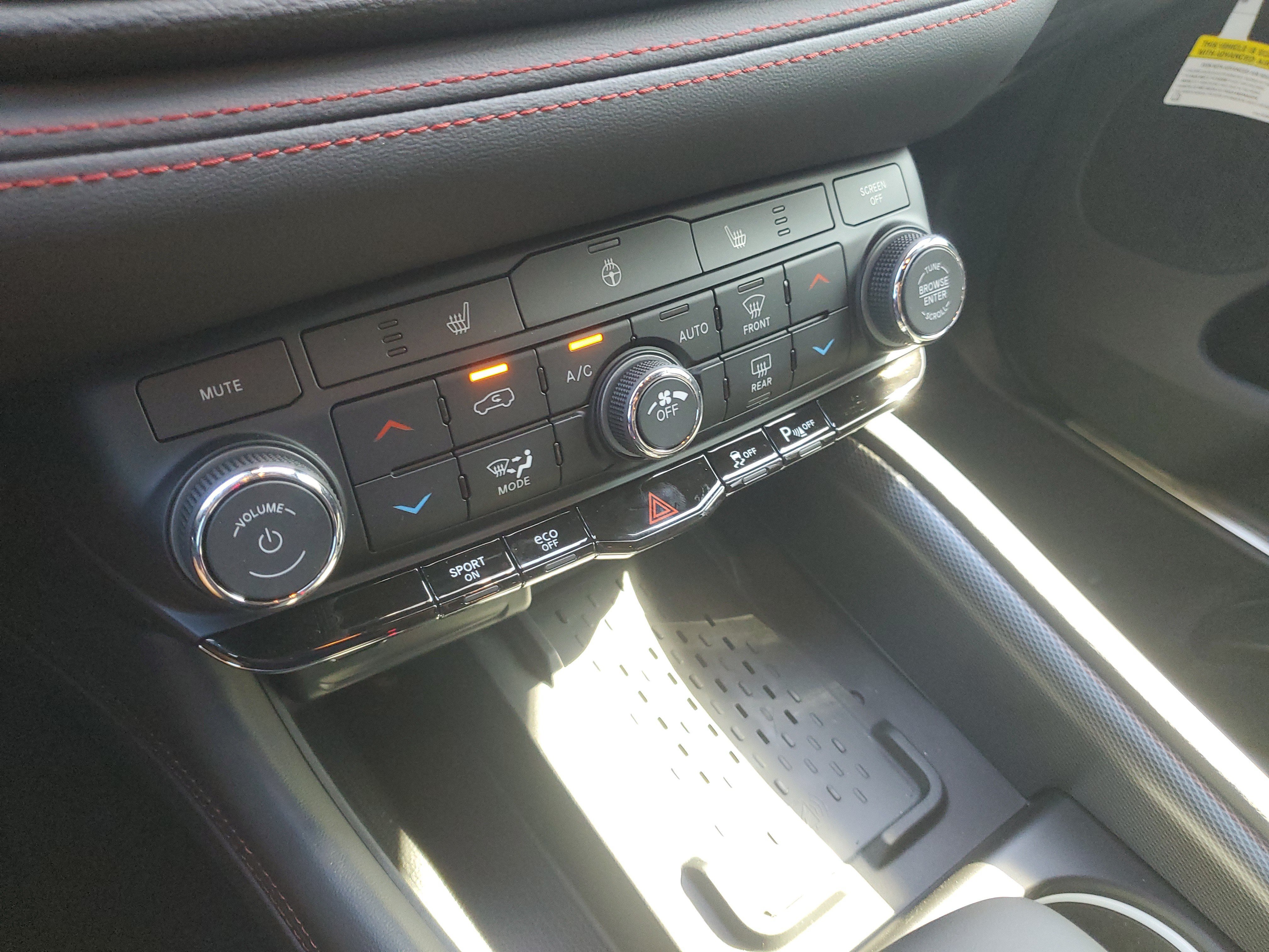 New 2026 Dodge Durango GT w/ Blacktop Package AWD/4WD image 19