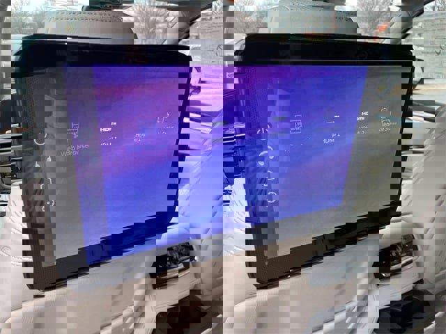 New 2026 Cadillac Escalade Platinum Sport w/ LPO, ONYX Package image 19