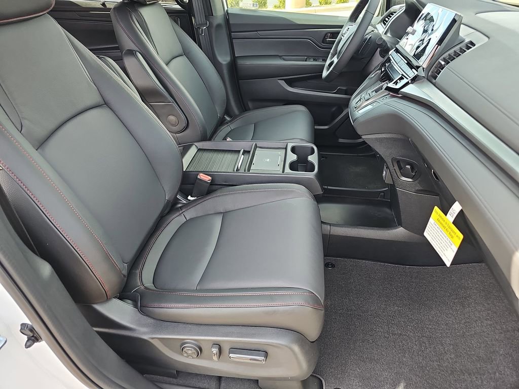 Used 2026 Honda Odyssey Sport-L image 11