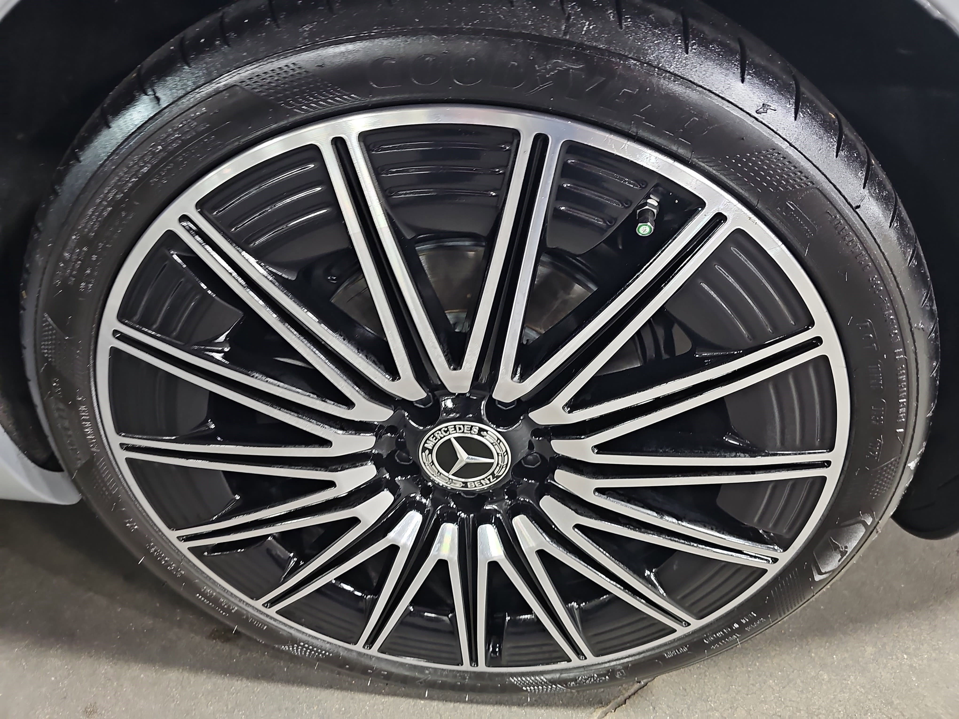 Certified 2026 Mercedes-Benz CLE 300 4MATIC Coupe image 36