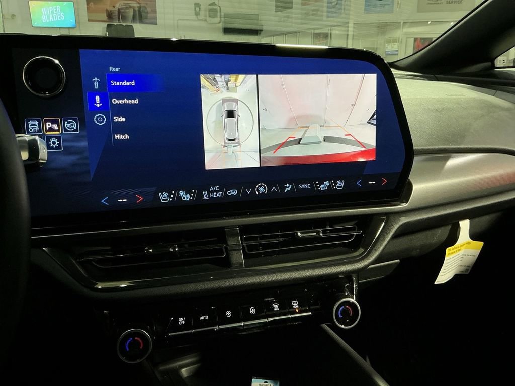 Used 2025 Chevrolet Equinox EV RS w/ Active Safety Package 3 image 27