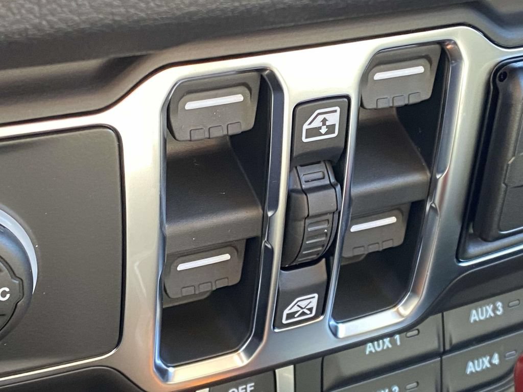 New 2026 Jeep Gladiator Sport AWD/4WD image 24