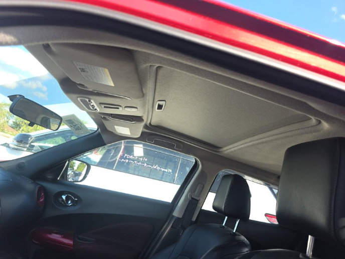 Used 2015 Nissan Juke SL AWD/4WD image 6