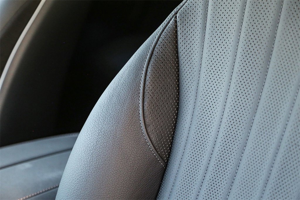 Used 2023 Mercedes-Benz EQS 450+ 4MATIC SUV image 33