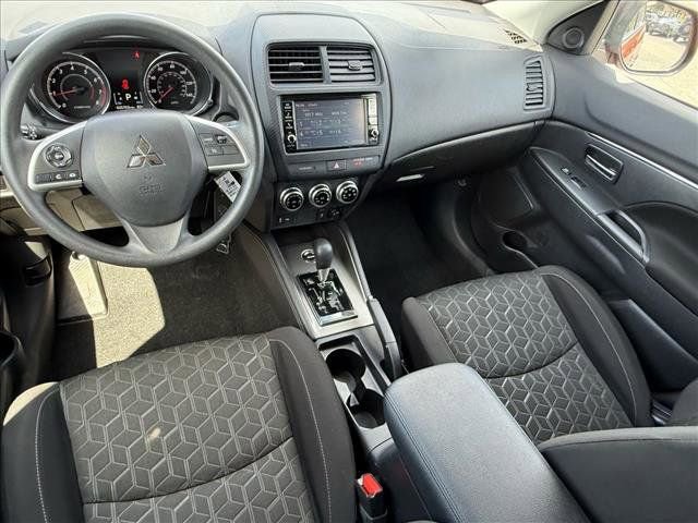 Used 2024 Mitsubishi Outlander Sport ES AWD/4WD image 12
