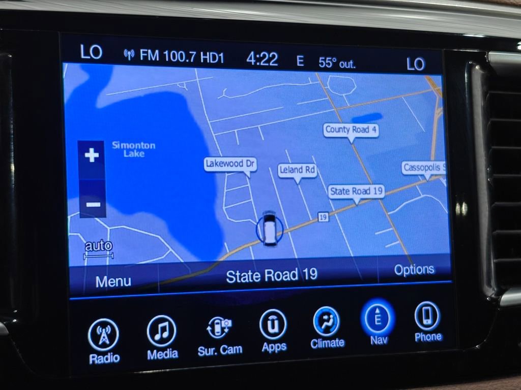 Used 2017 Chrysler Pacifica Limited FWD image 51