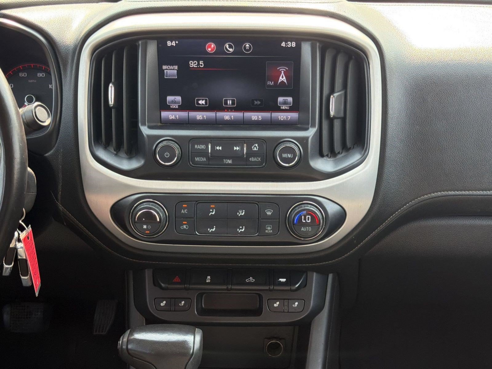 Used 2015 GMC Canyon SLT AWD/4WD image 25