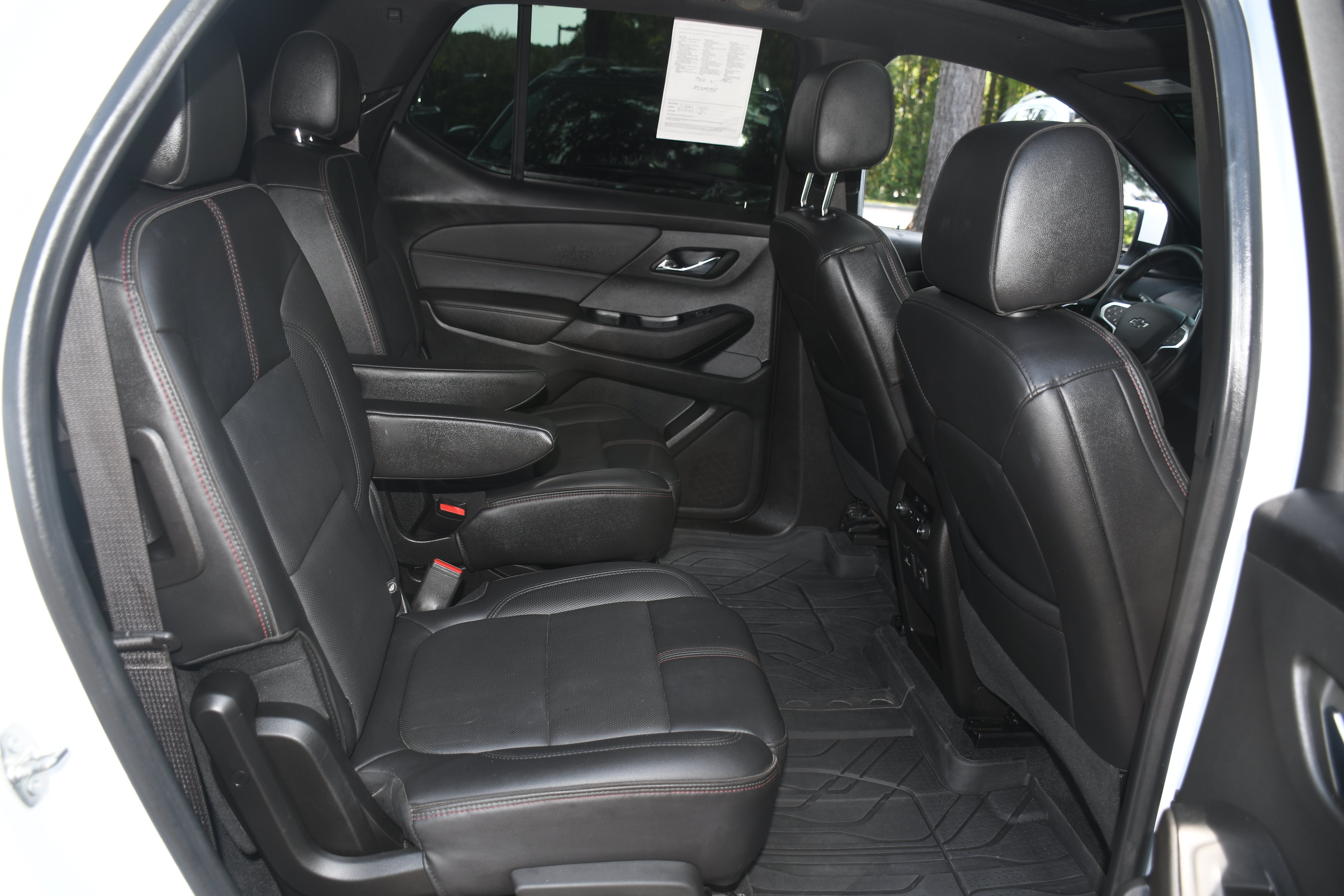 Used 2023 Chevrolet Traverse RS w/ LPO, Floor Liner Package AWD/4WD image 23