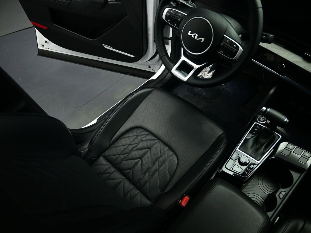 Certified 2024 Kia Sportage X-Line w/ X-Line Premium Package image 9