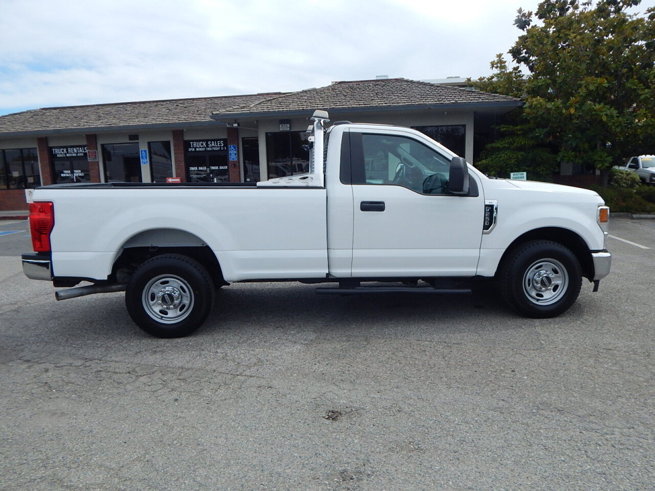 Used 2021 Ford F250 XL w/ Power Equipment Group RWD image 9