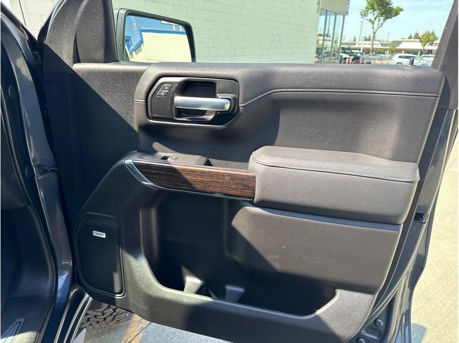 Used 2021 GMC Sierra 1500 Elevation w/ Preferred Package image 22