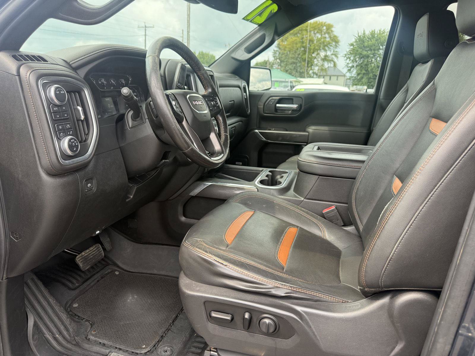 Used 2021 GMC Sierra 1500 AT4 w/ AT4 Preferred Package AWD/4WD image 11