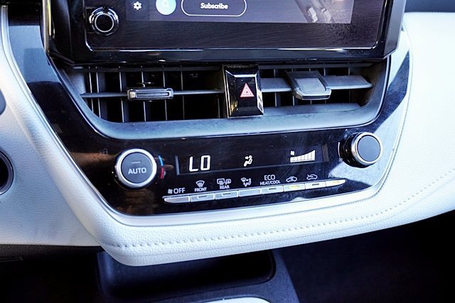 Used 2024 Toyota Corolla SE image 27