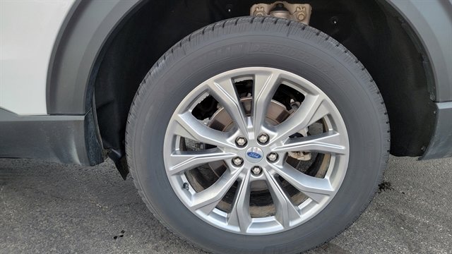 Used 2022 Ford Explorer XLT w/ Equipment Group 202A image 13