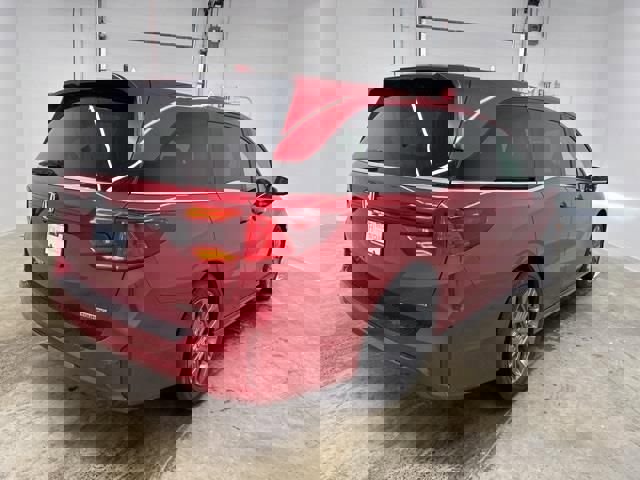 New 2026 Honda Odyssey Touring image 5