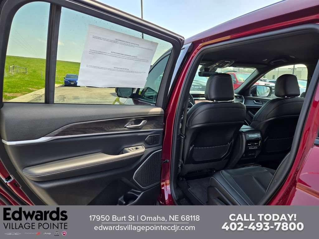 New 2026 Jeep Grand Cherokee L Limited AWD/4WD image 25