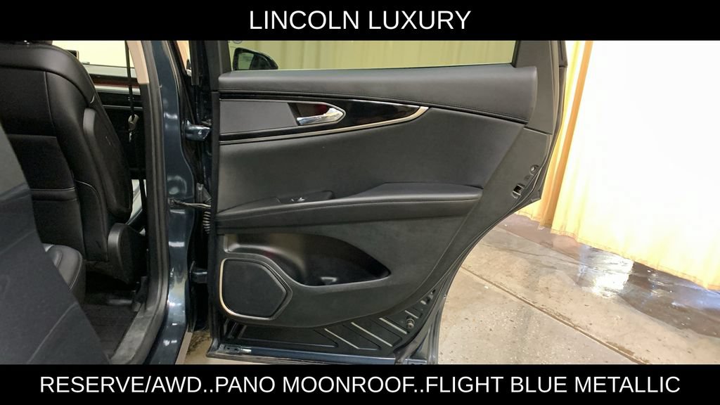 Used 2023 Lincoln Nautilus Reserve AWD/4WD image 14