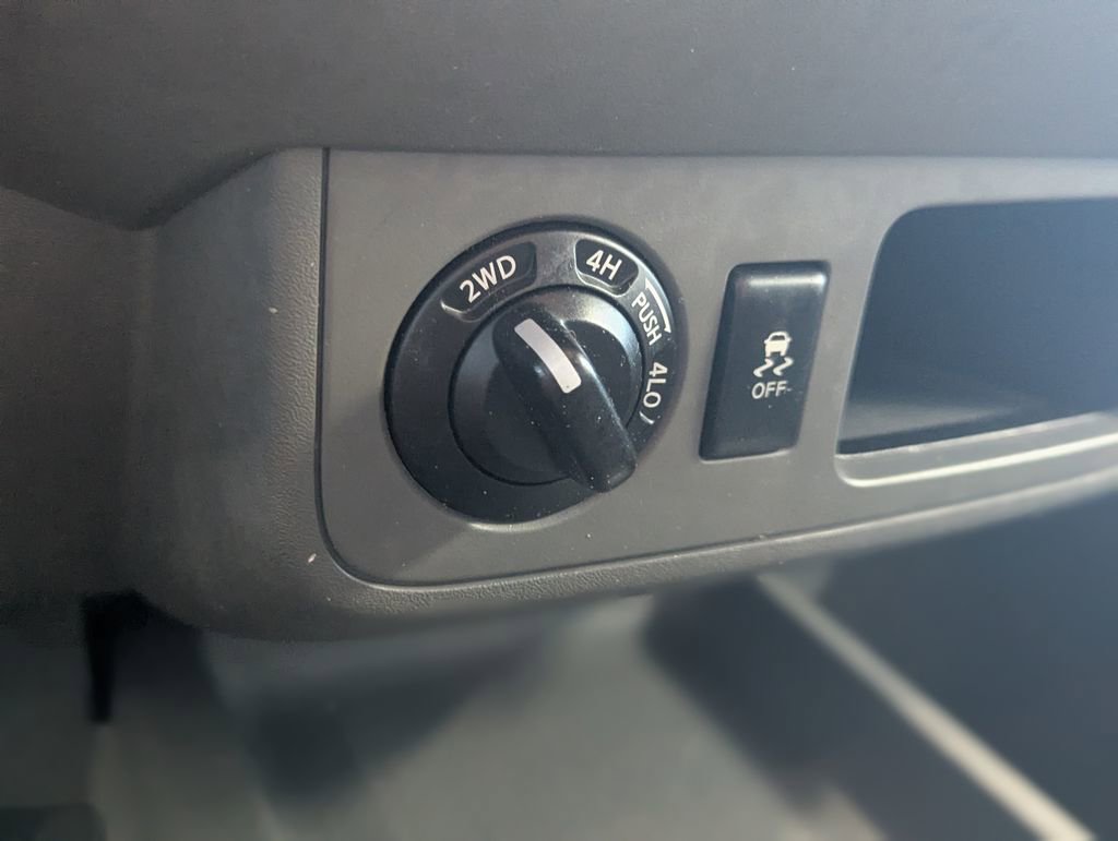 Used 2019 Nissan Frontier SV image 23