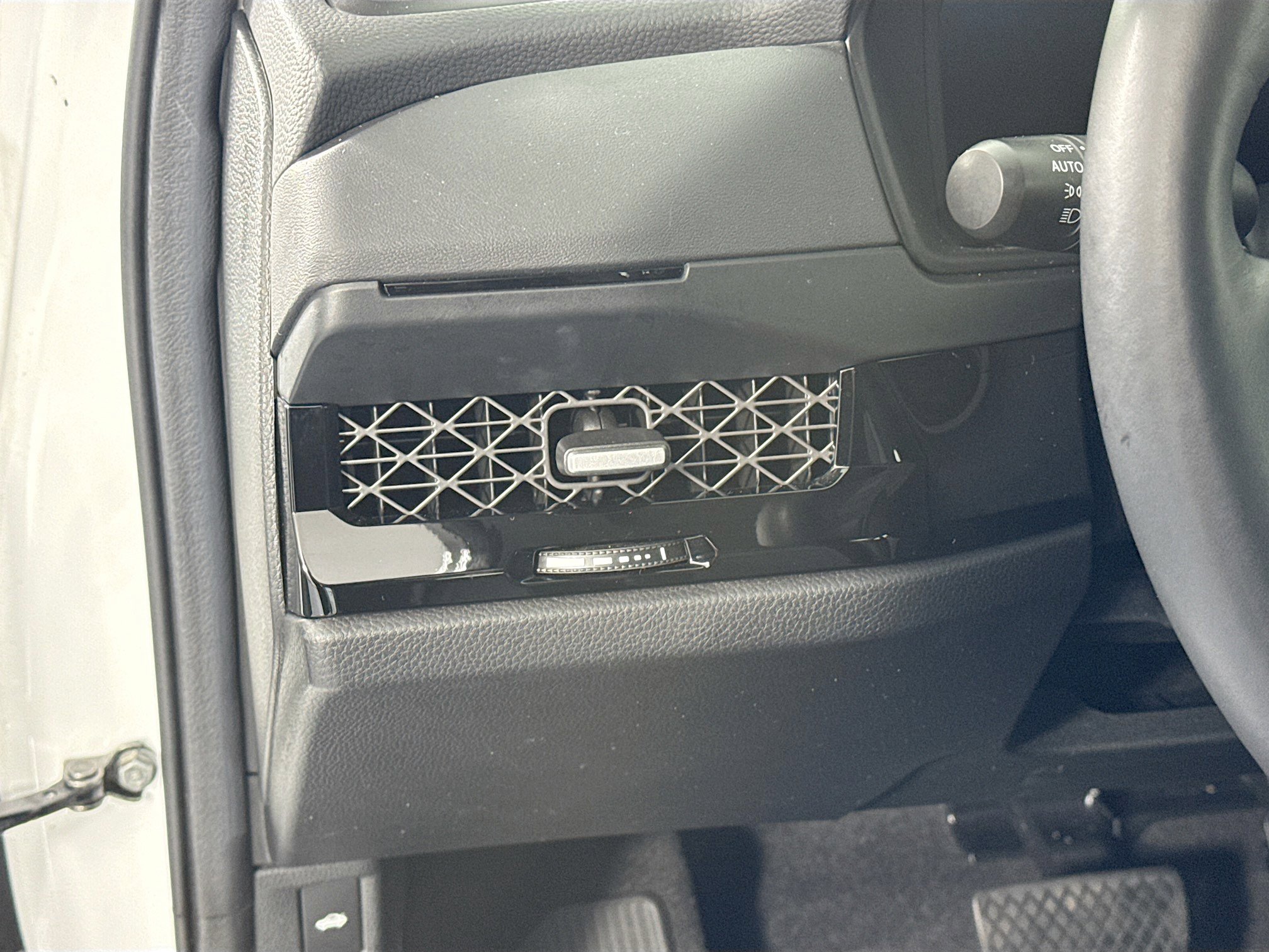 Certified 2025 Honda Accord Touring image 10