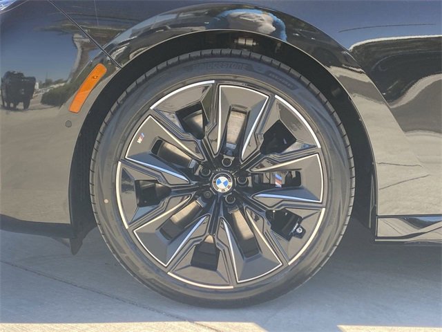 New 2026 BMW 740i w/ Executive Package image 10