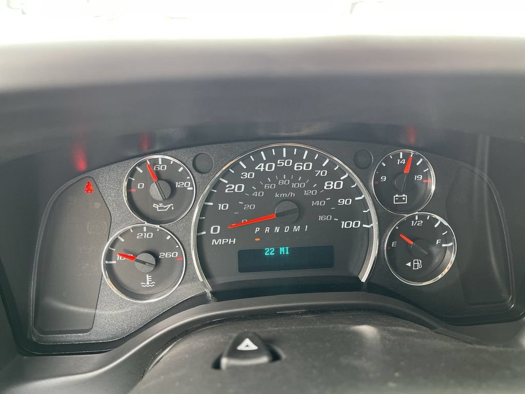 New 2025 Chevrolet Express 2500 w/ Driver Convenience Package RWD image 10