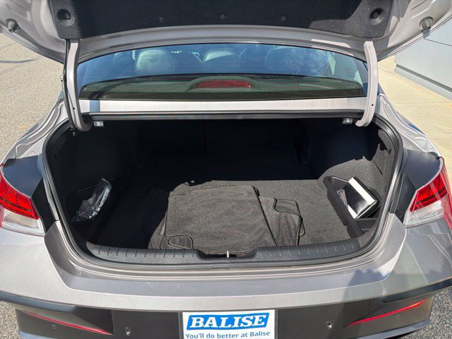 Used 2024 Hyundai Elantra Limited FWD image 8