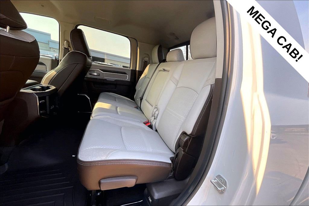 Used 2025 RAM 2500 Laramie AWD/4WD image 24