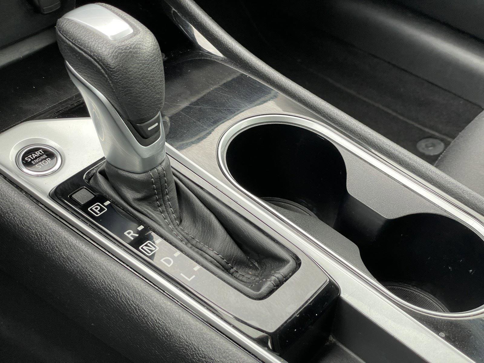 Used 2024 Nissan Altima 2.5 SV FWD image 25