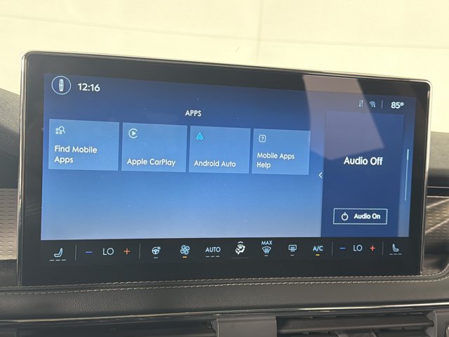 Used 2026 Lincoln Corsair Reserve FWD image 9