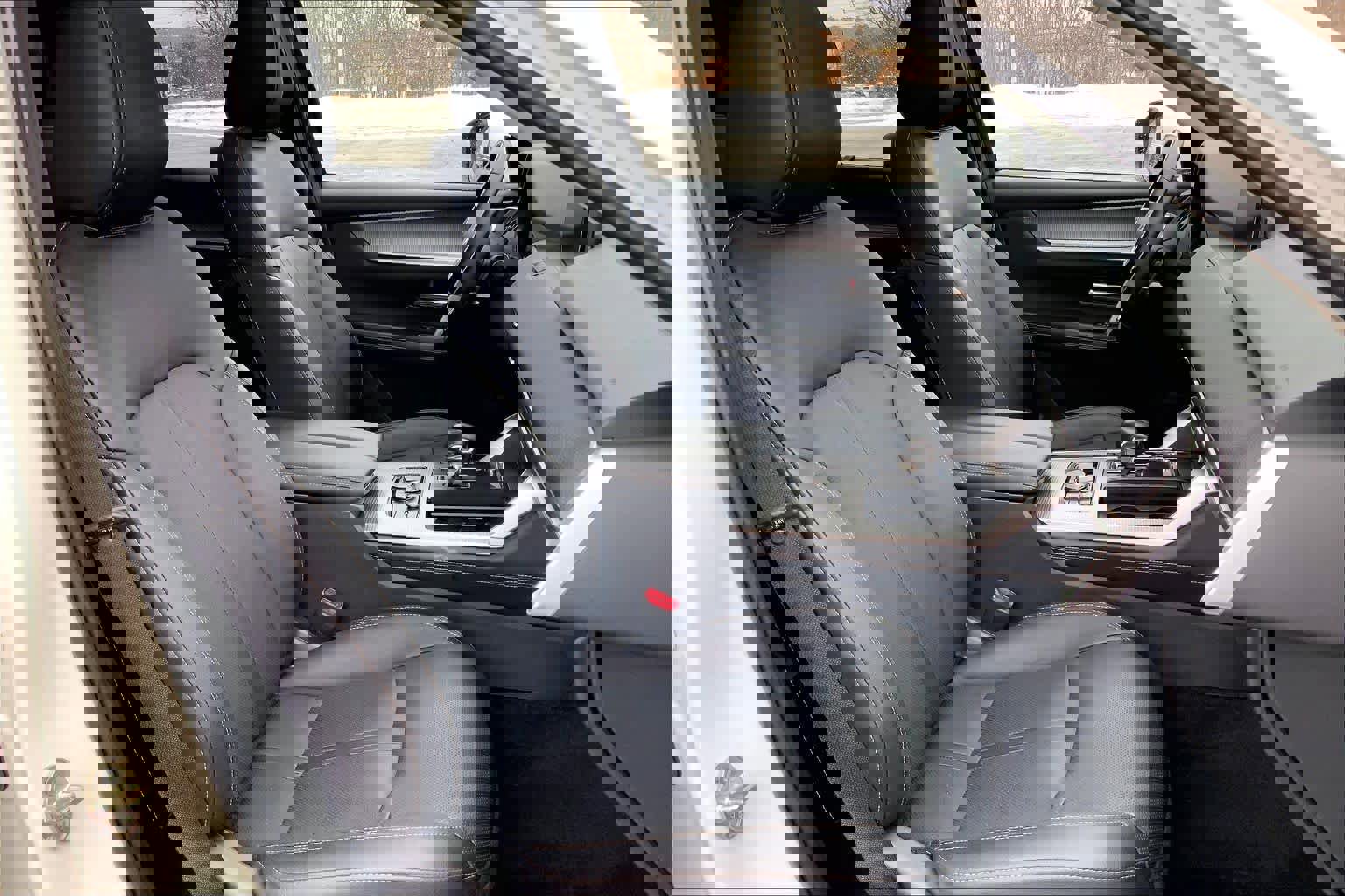 Used 2024 MAZDA CX-90 Plug-In Hybrid w/ Preferred image 9