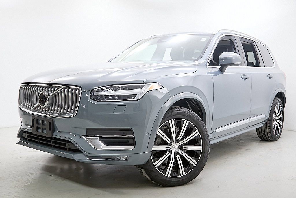 Certified 2023 Volvo XC90 B5 Plus image 2
