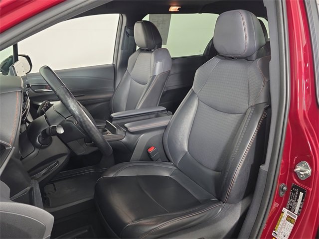 Used 2022 Toyota Sienna XSE image 16