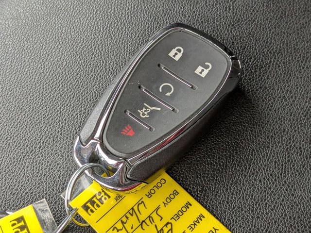 Used 2021 Chevrolet Equinox LT image 32