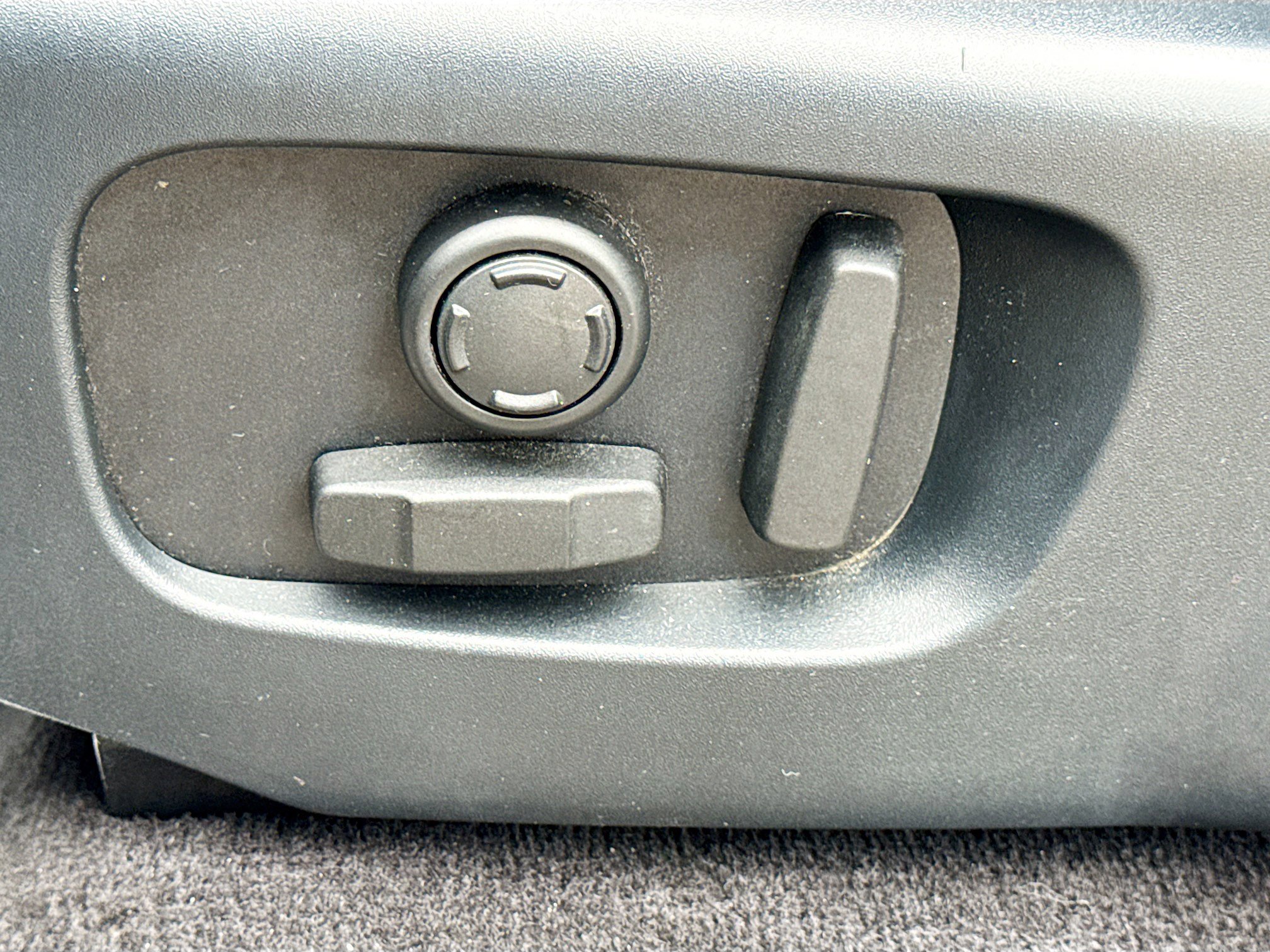 Used 2020 Land Rover Range Rover Sport HSE image 25