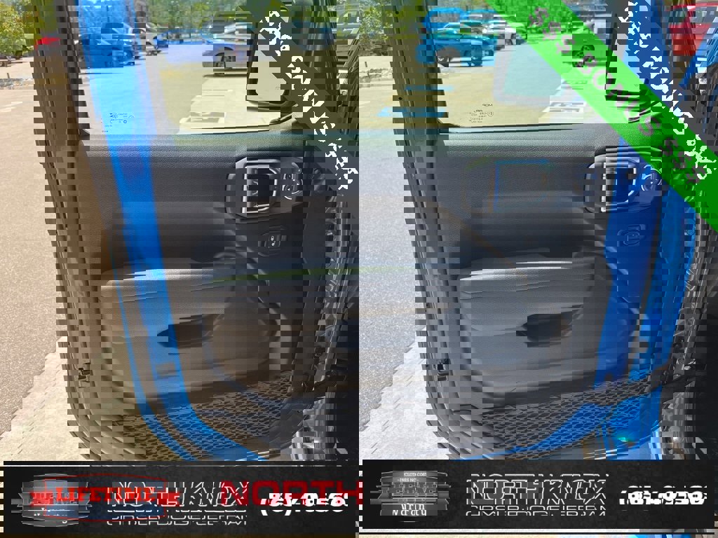 New 2025 Jeep Gladiator Sport image 5