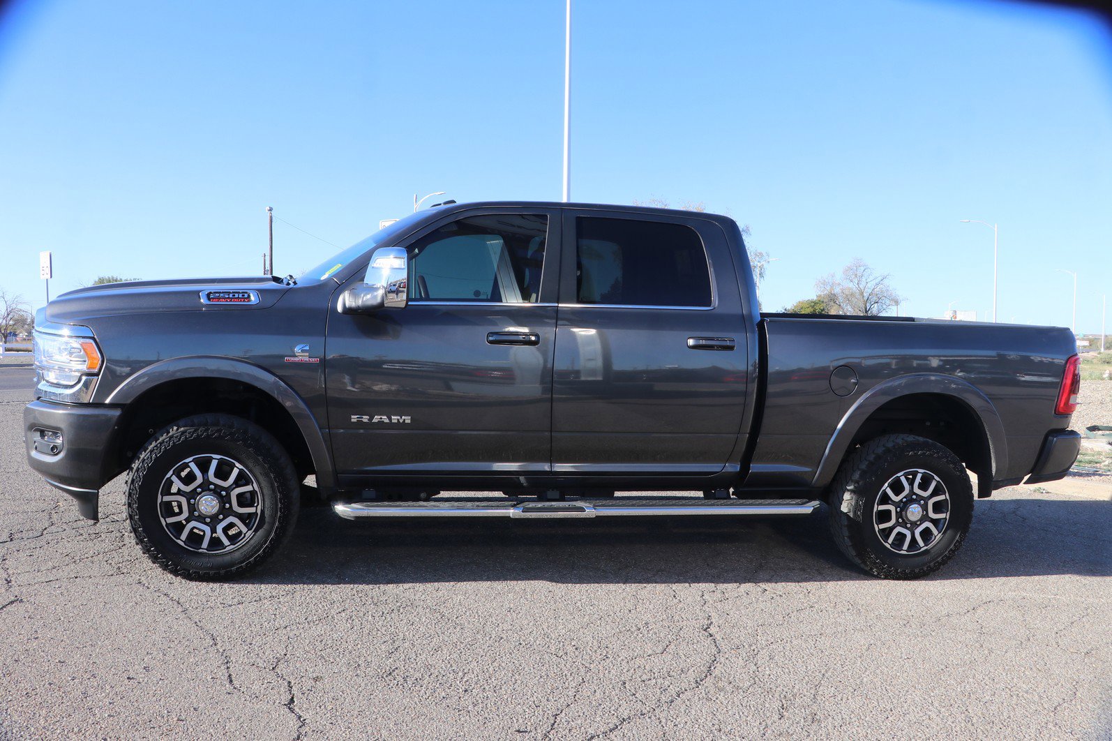 Used 2024 RAM 2500 Limited w/ Safety Group image 4