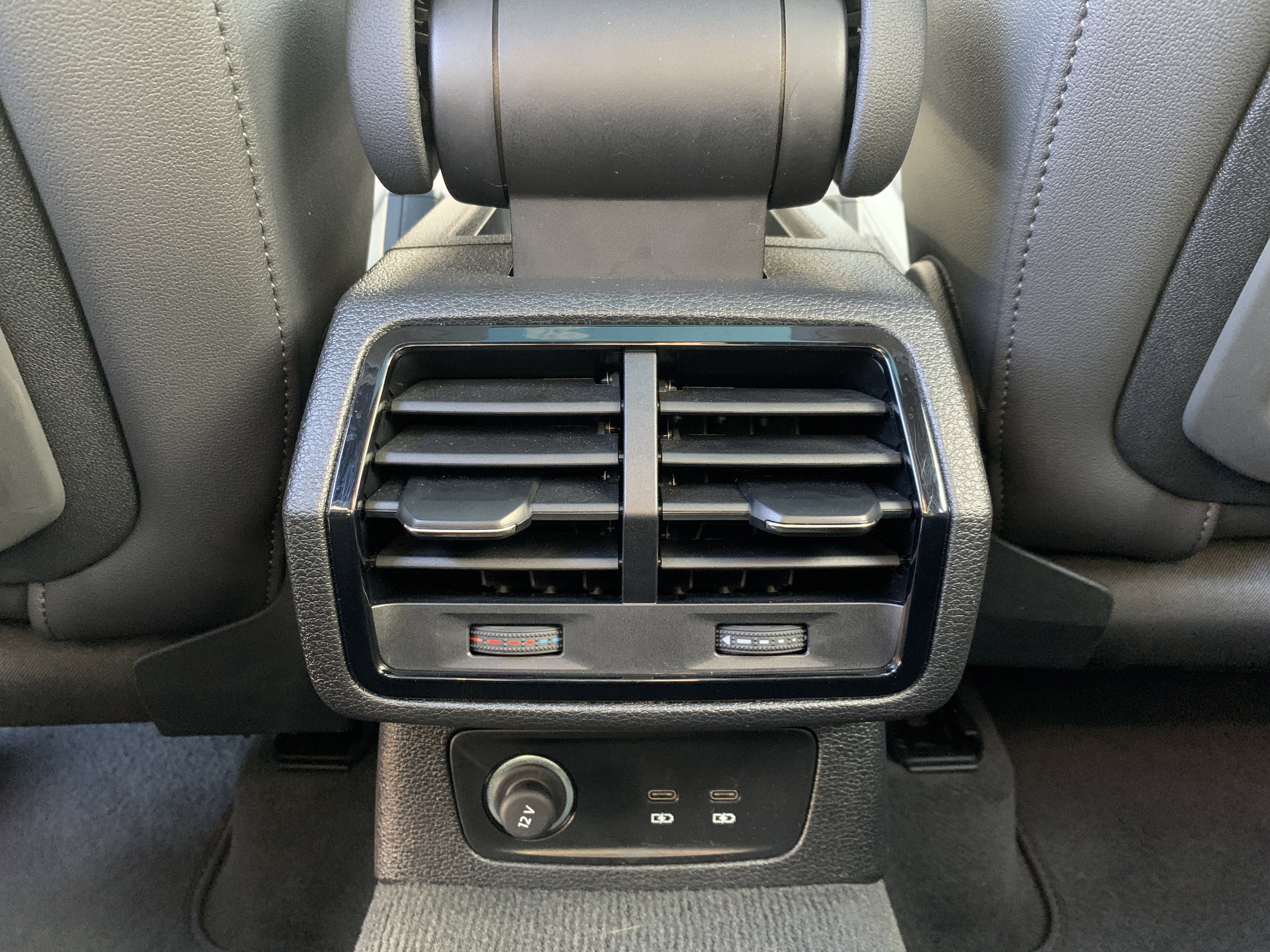 Certified 2025 Audi Q3 2.0T Premium w/ Convenience Package image 18