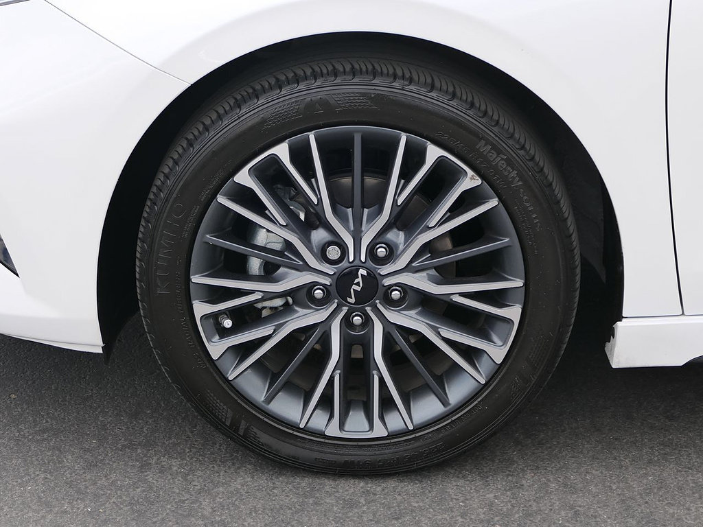 Used 2023 Kia Forte GT-Line FWD image 9