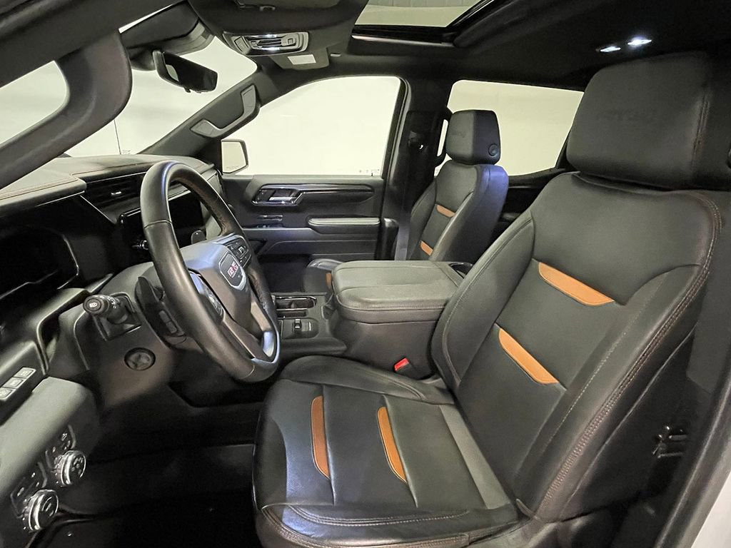 Used 2023 GMC Sierra 1500 AT4 w/ AT4 Premium Package AWD/4WD image 3