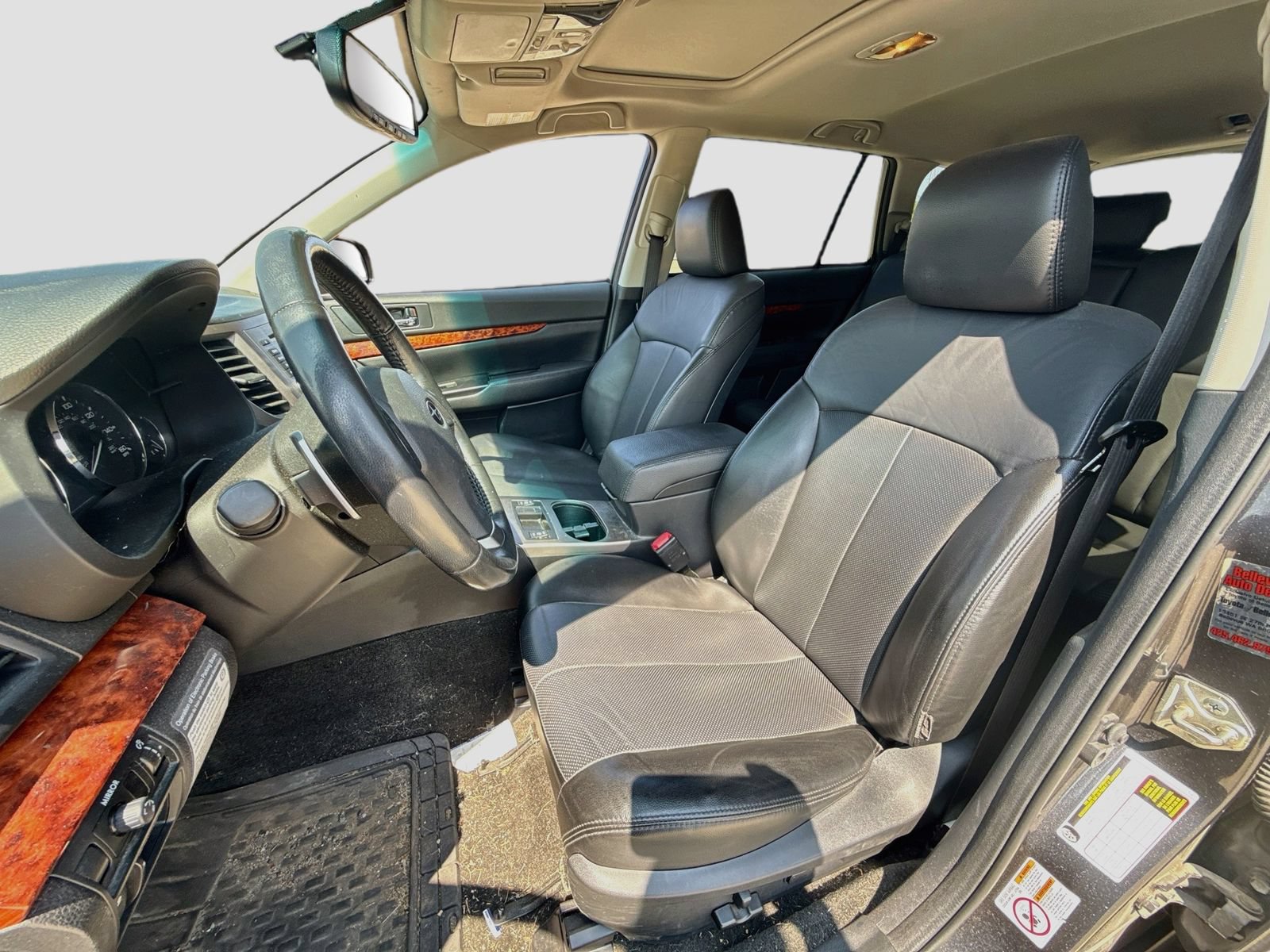 Used 2012 Subaru Outback 3.6R Limited w/ Moonroof Pkg AWD/4WD image 10