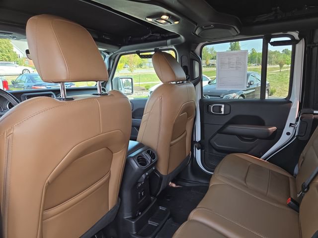 Used 2021 Jeep Wrangler Unlimited Sahara w/ Dual Top Group AWD/4WD image 33