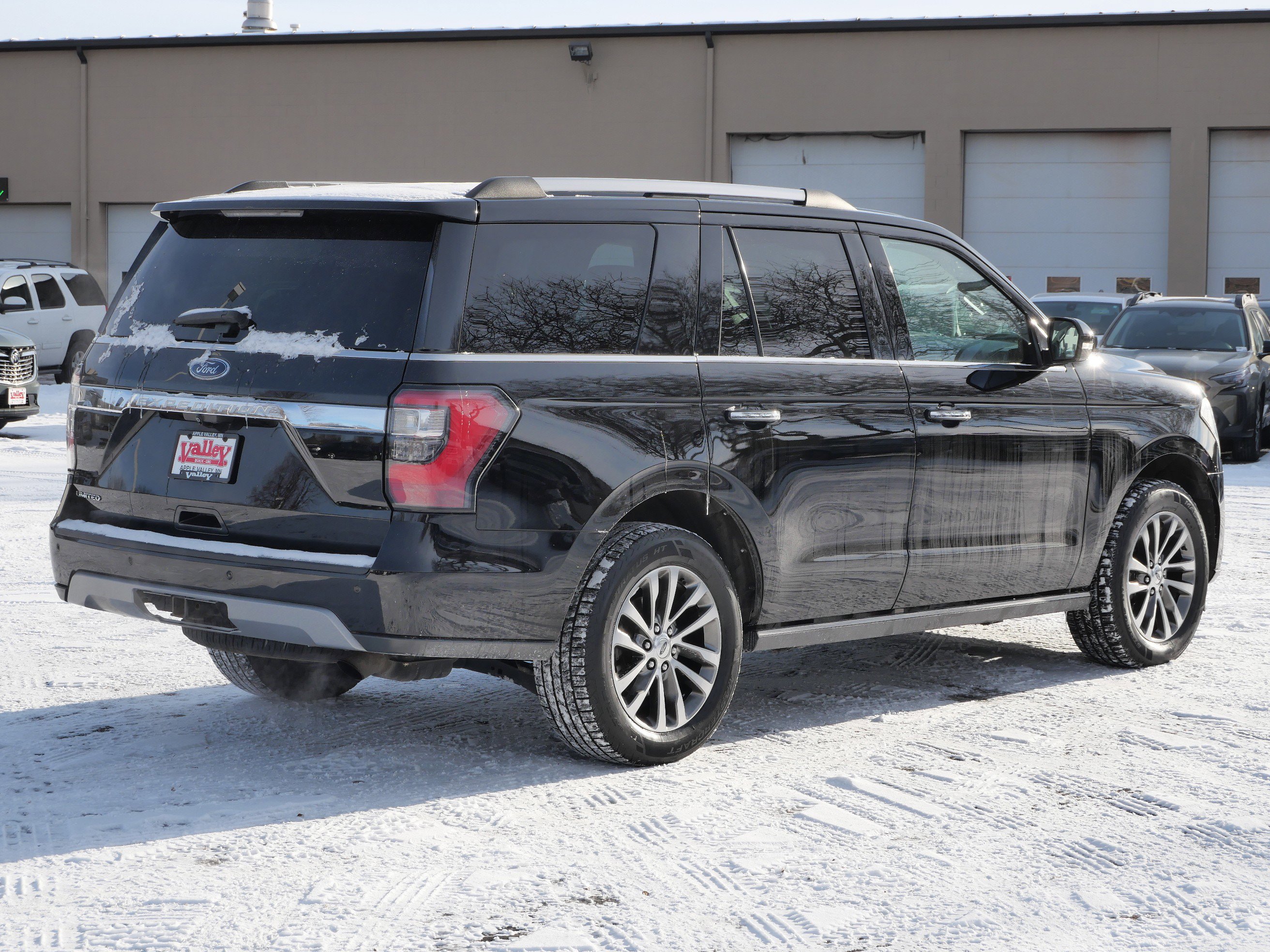 Used 2018 Ford Expedition Limited w/ Equipment Group 301A image 9