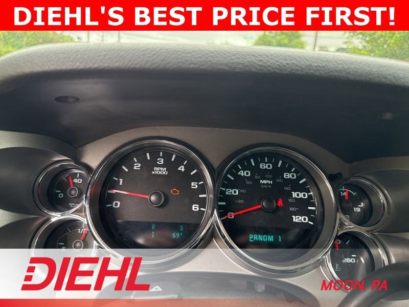 Used 2011 Chevrolet Silverado 2500 LT w/ Interior Plus Package AWD/4WD image 27