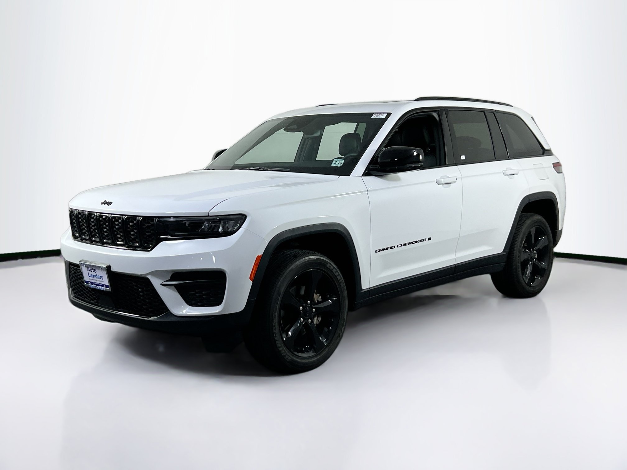 Used 2023 Jeep Grand Cherokee Altitude