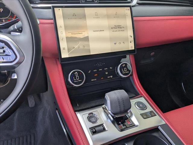 New 2026 Jaguar F-PACE R-Dynamic S image 12