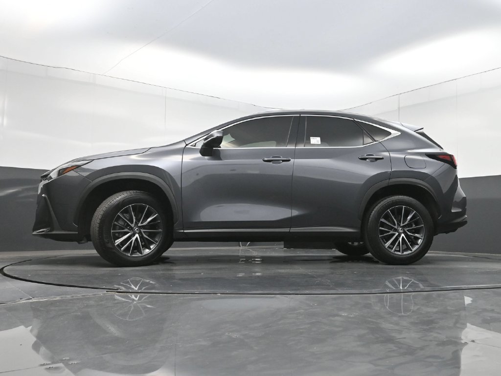 Used 2024 Lexus NX 250 FWD w/ Towing Package (2000 Lbs) image 27